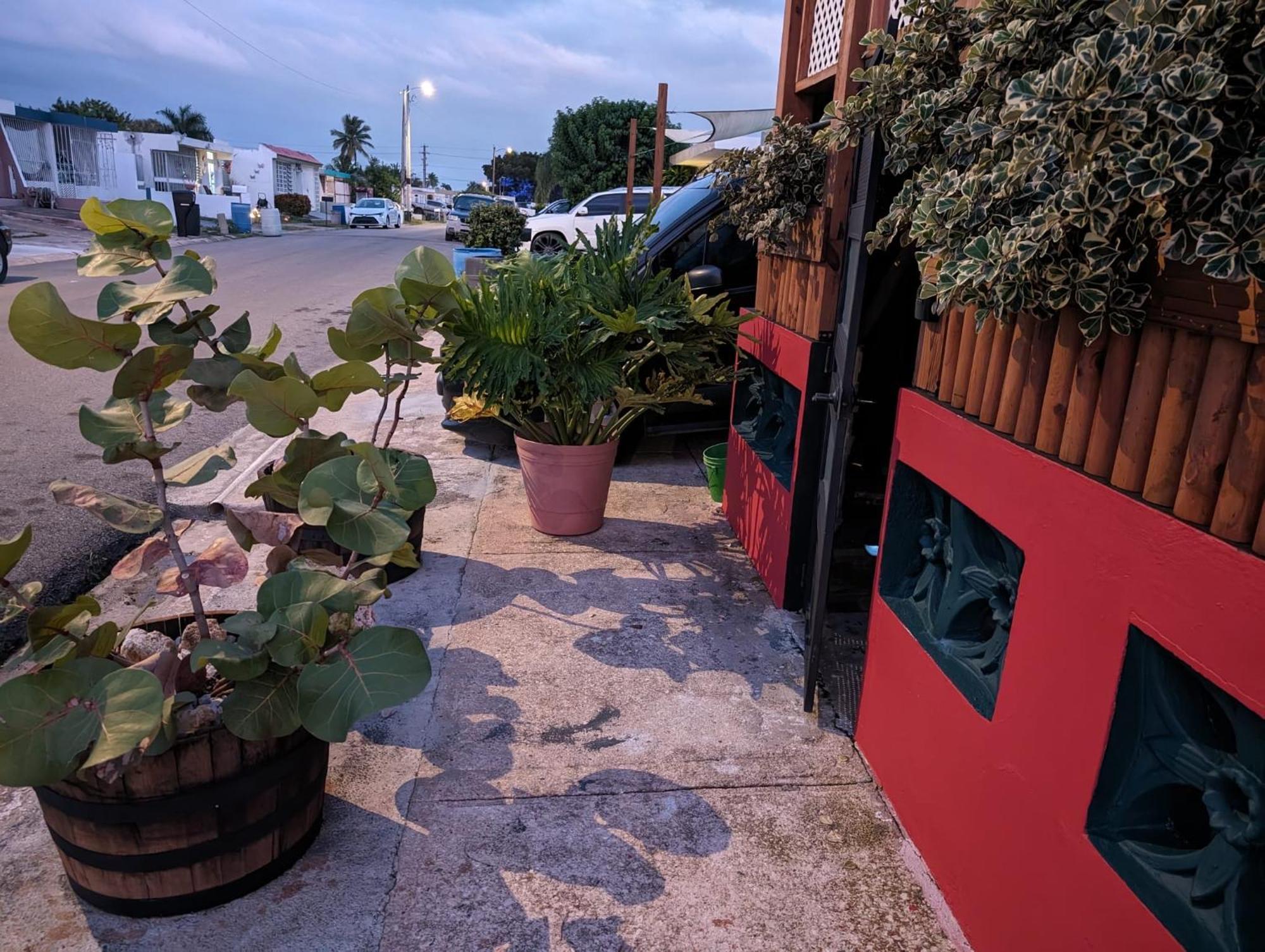 Moon'S Place Toa Baja Exterior photo